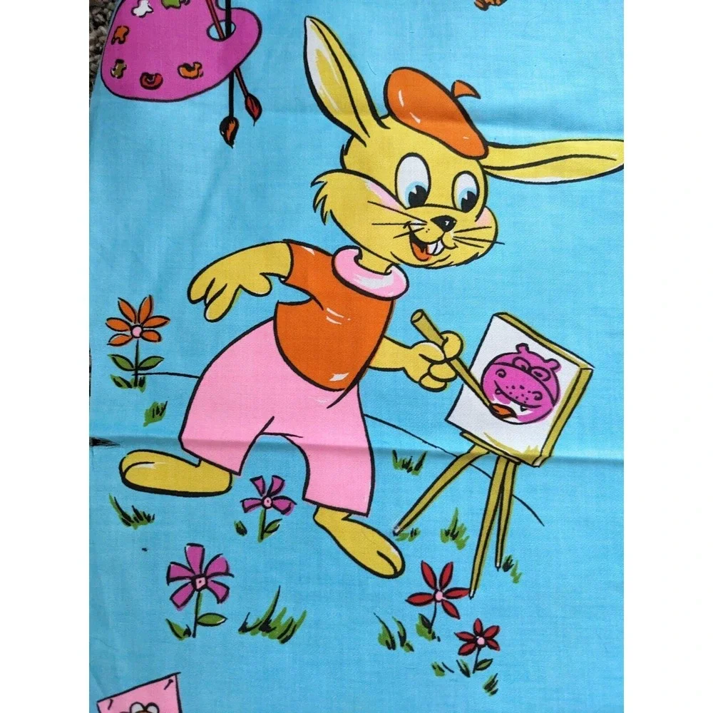 VTG Childrens Novelty Print Fabric Remnants Polished Cotton Cute Cartoon Animals